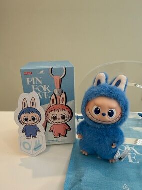 New Pop Mart LETTER O Pin for Love Labubu Vinyl Plush Pendant